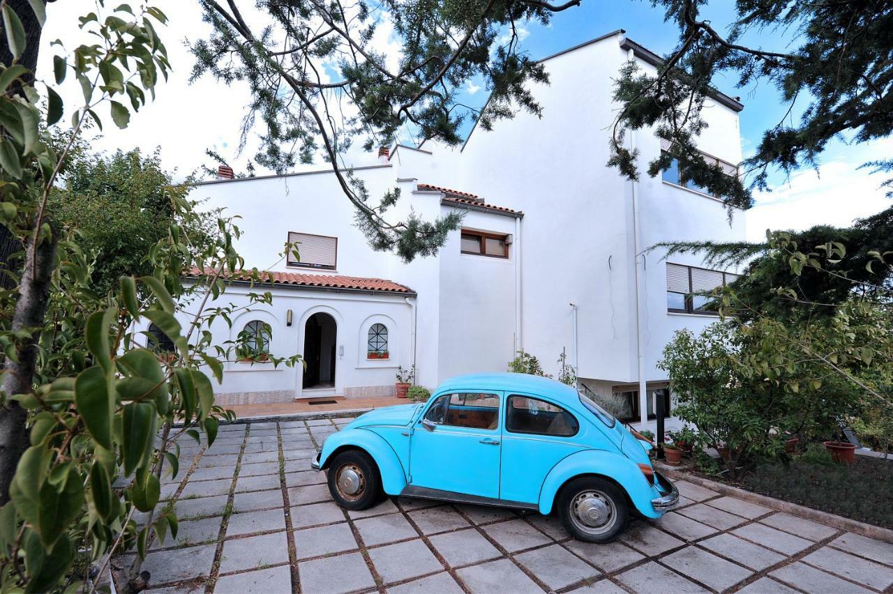 A Casa Di Galdino E Vittorianna Apartman LʼAquila Kültér fotó